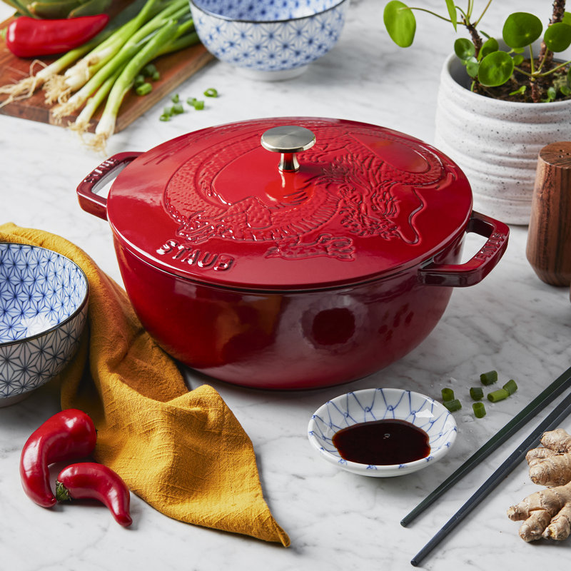 STAUB ドラゴン　24cm　チェリー Staub Cast Iron 3.75-qt Essential French Oven with Dragon Lid